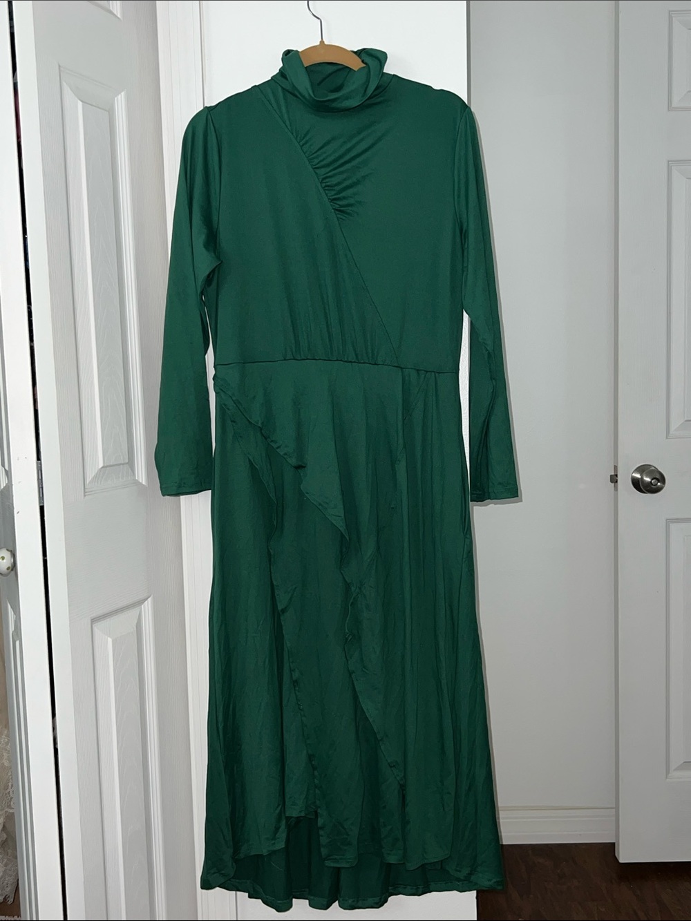 NWOT Green Long Sleeve High Neck Dress